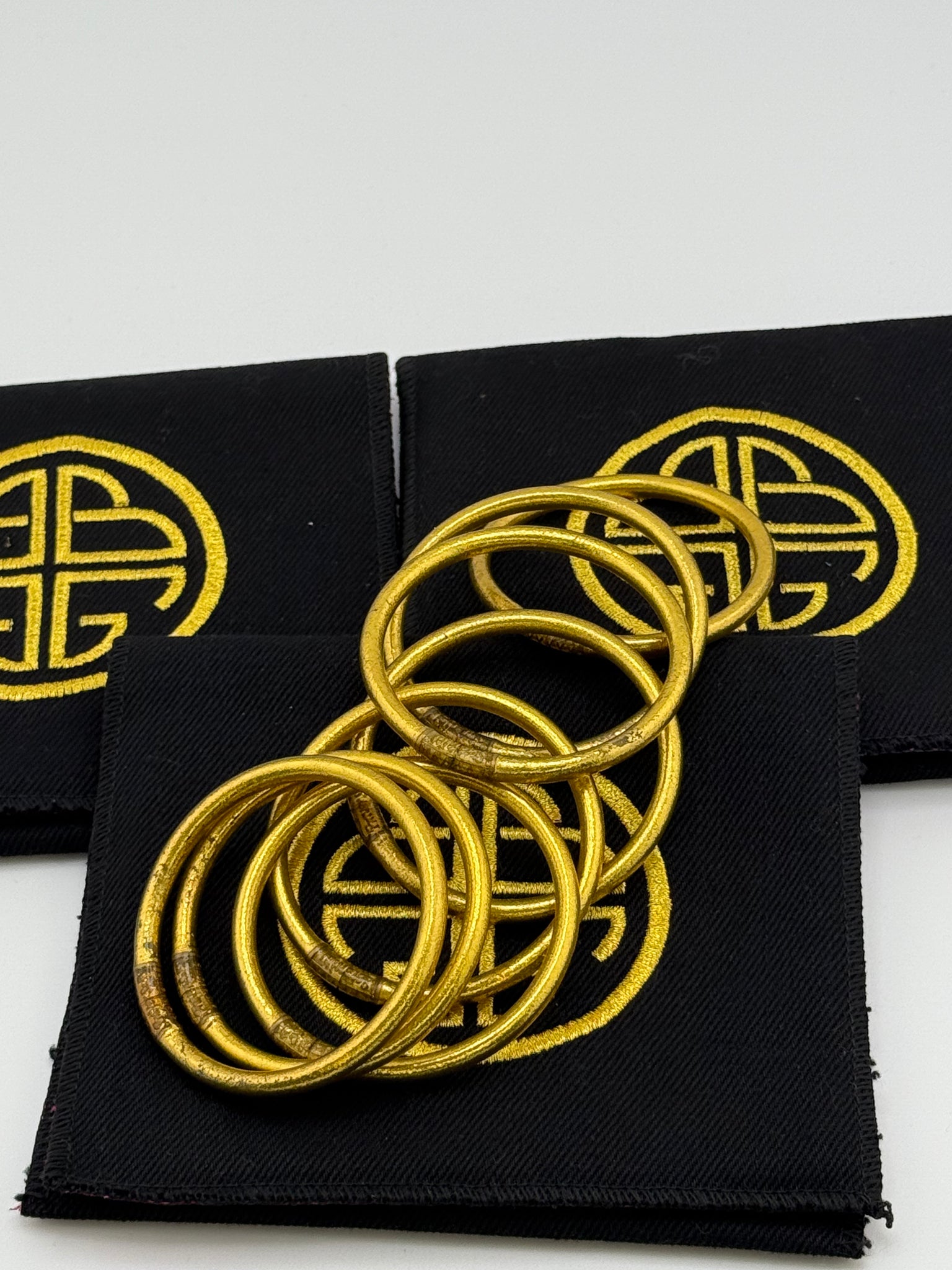 Pulseras Buddha Girl para todo tipo de climas – Conjunto dorado