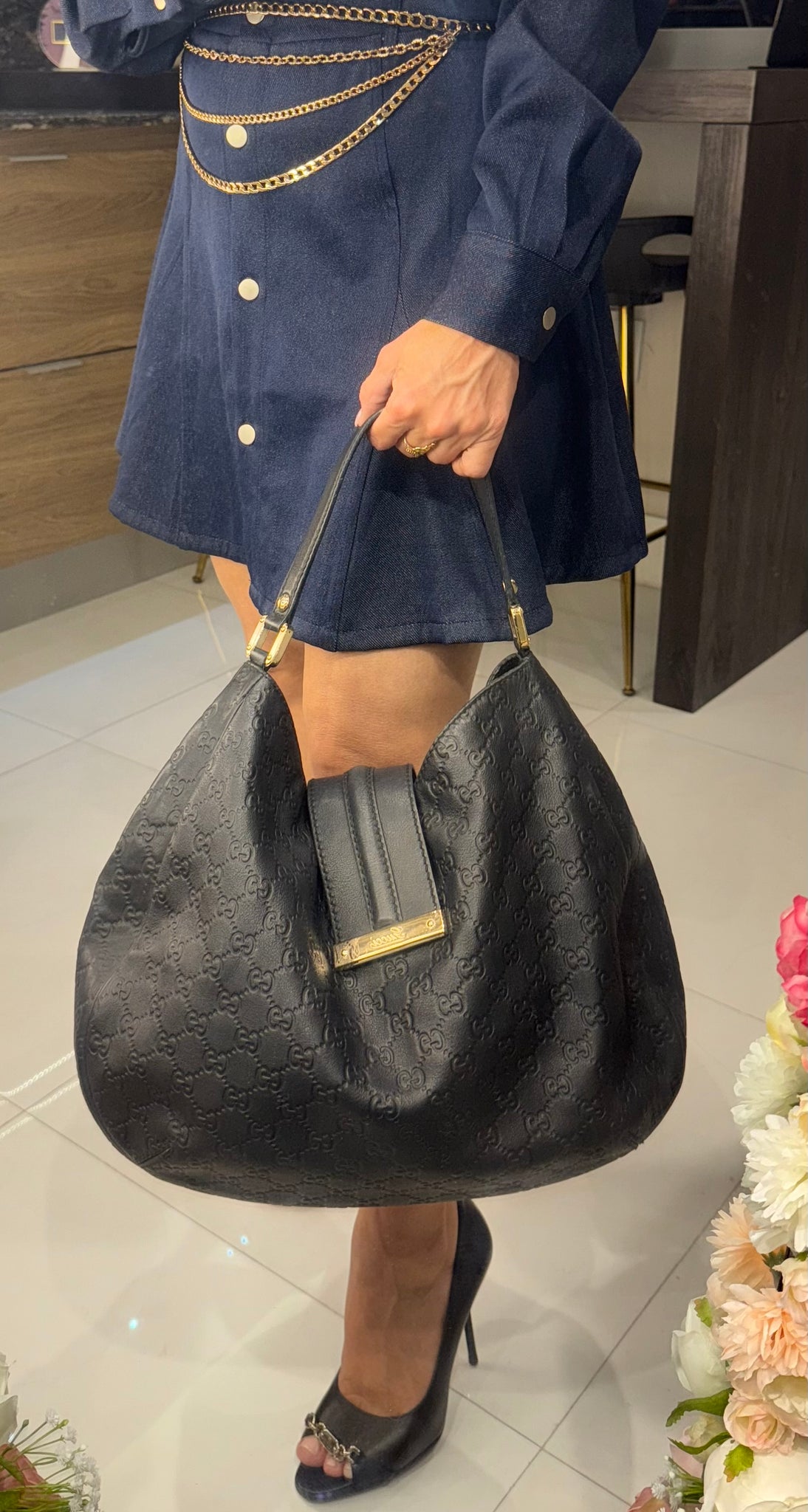 Gucci Sukey Hobo en cuero Guccissima negro, herrajes dorados