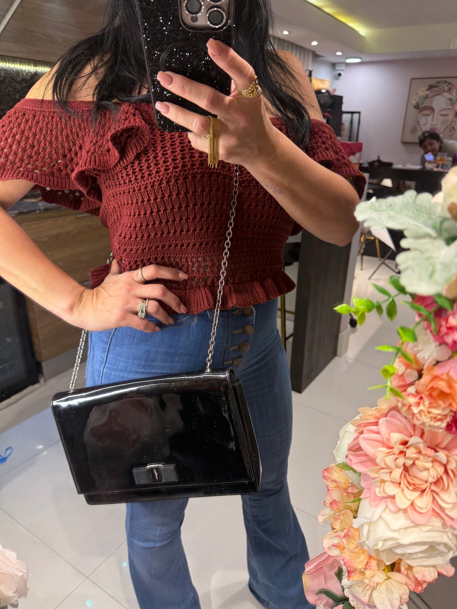 Ferragamo Patent Leather Bow-Chain Clutch/Crossbody – Negro Charol