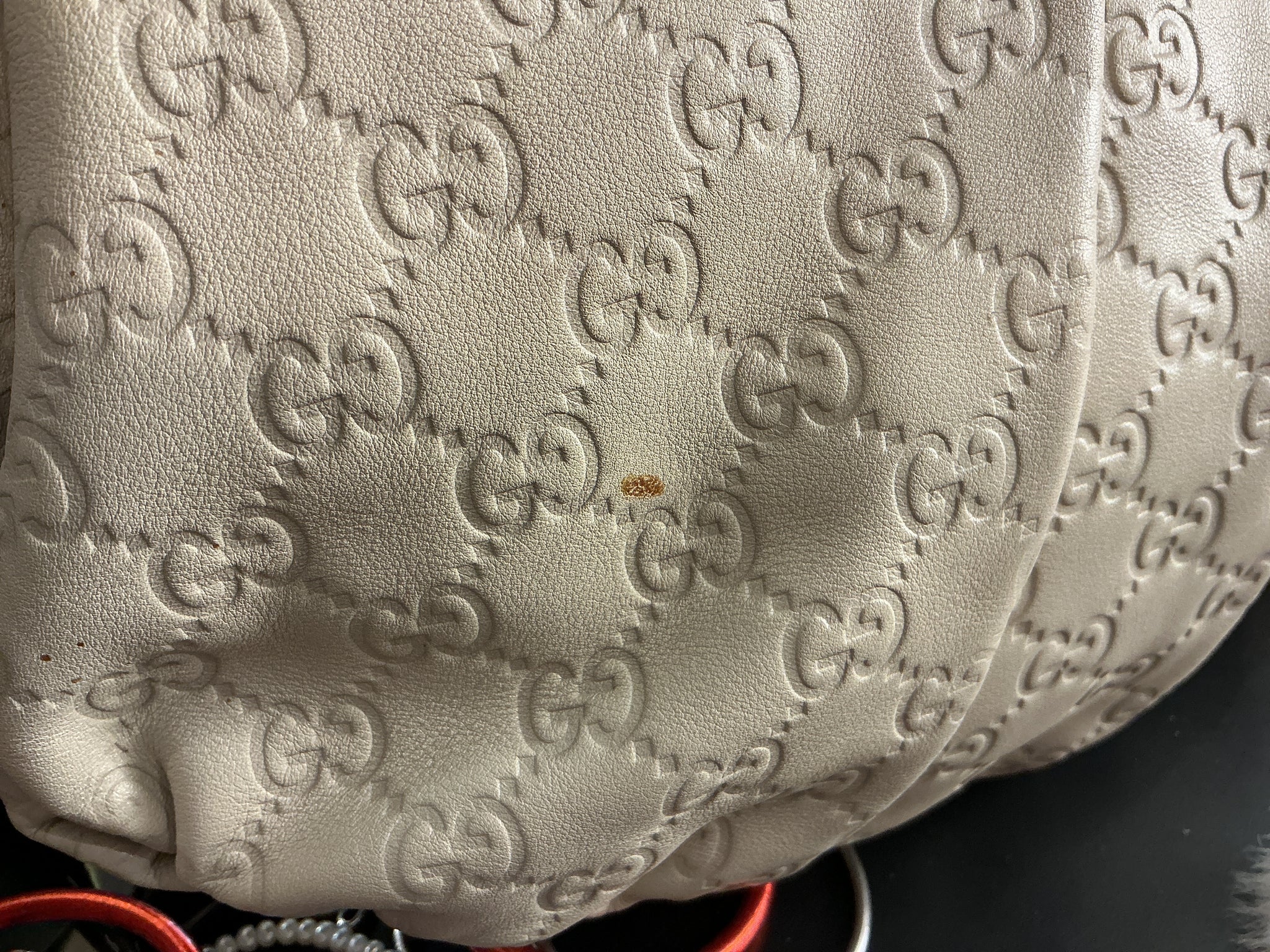 Gucci Guccissima Hysteria Top Handle Bag – Off White