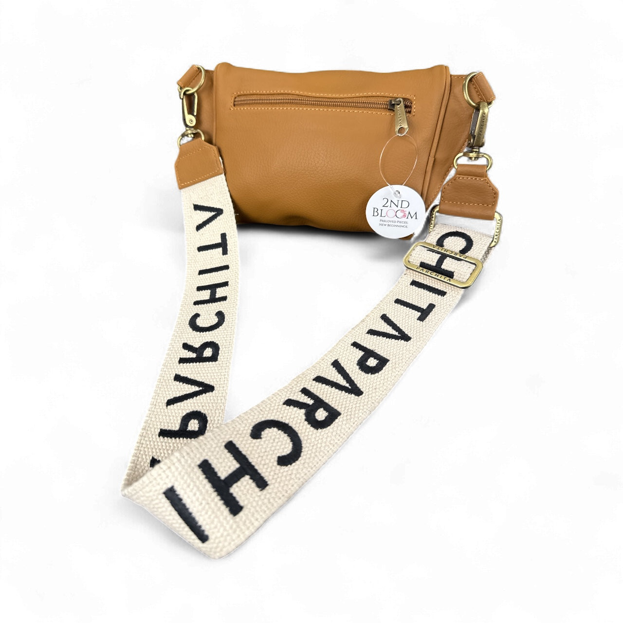 Bolso bandolera Parchita color tostado con correa con logotipo