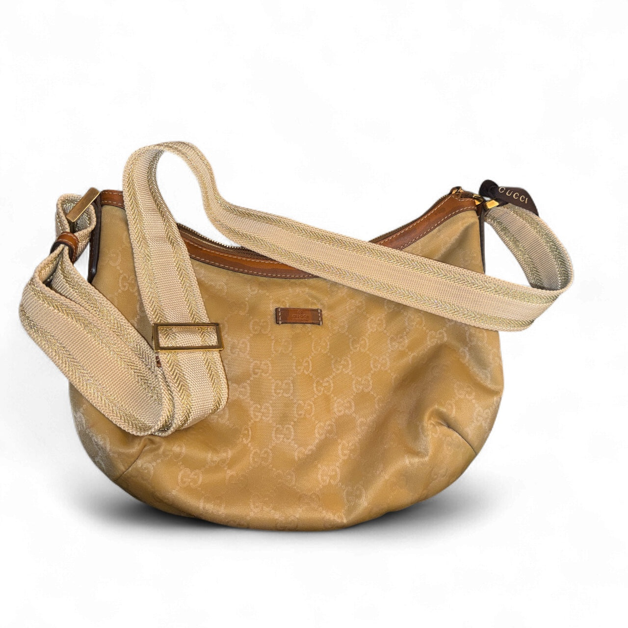 Bolso de hombro Gucci GG de lona y nailon, color beige