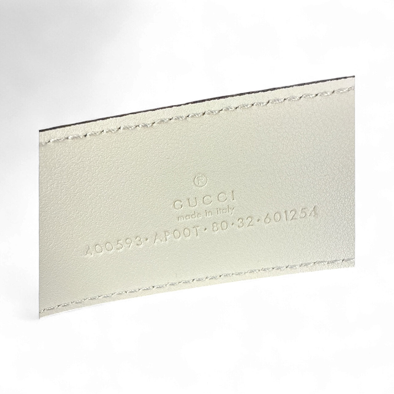 Cinturón de piel beige Gucci GG Marmont