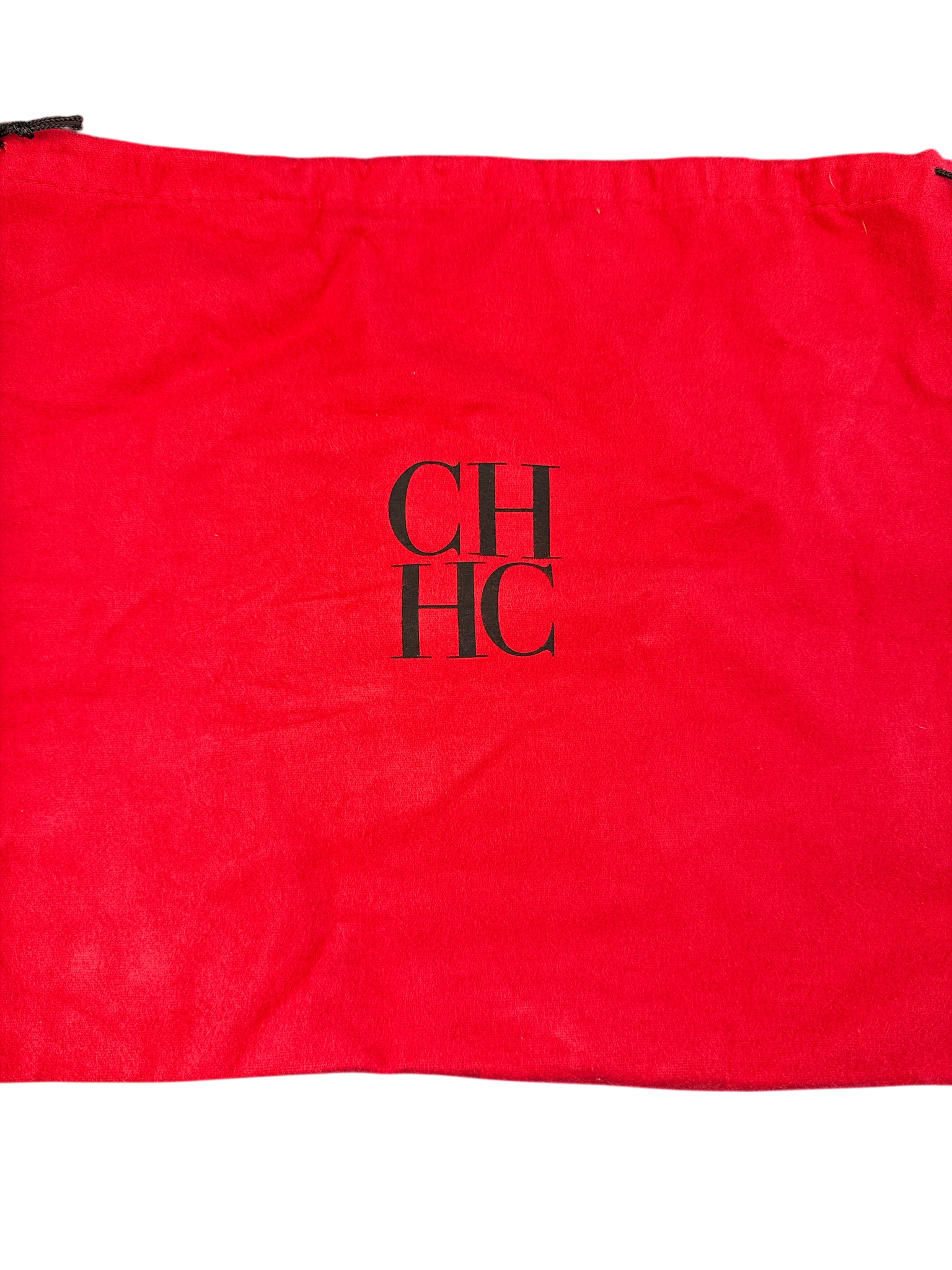 CH Carolina Herrera | Pumps de punta negra con lazo y logo dorado “CH HC”