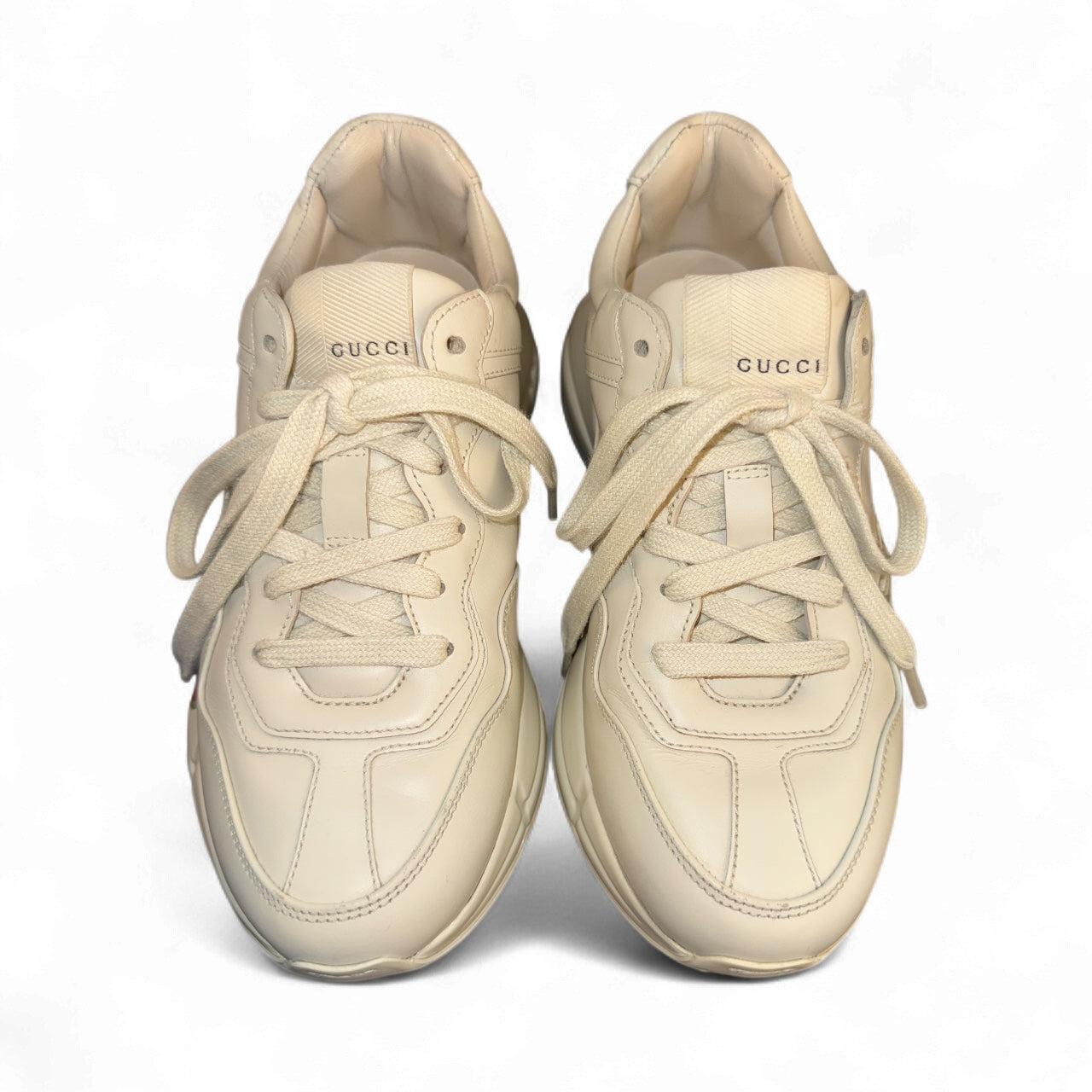 Gucci Rhython Talla 7½ – Edición ícono “ivory” con banda verde/rojo