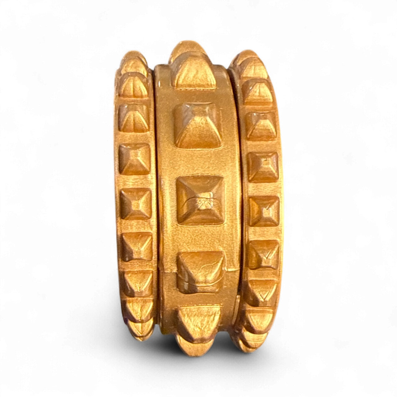 Pulseras de resina con tachuelas Carmen Sol – Juego de 3